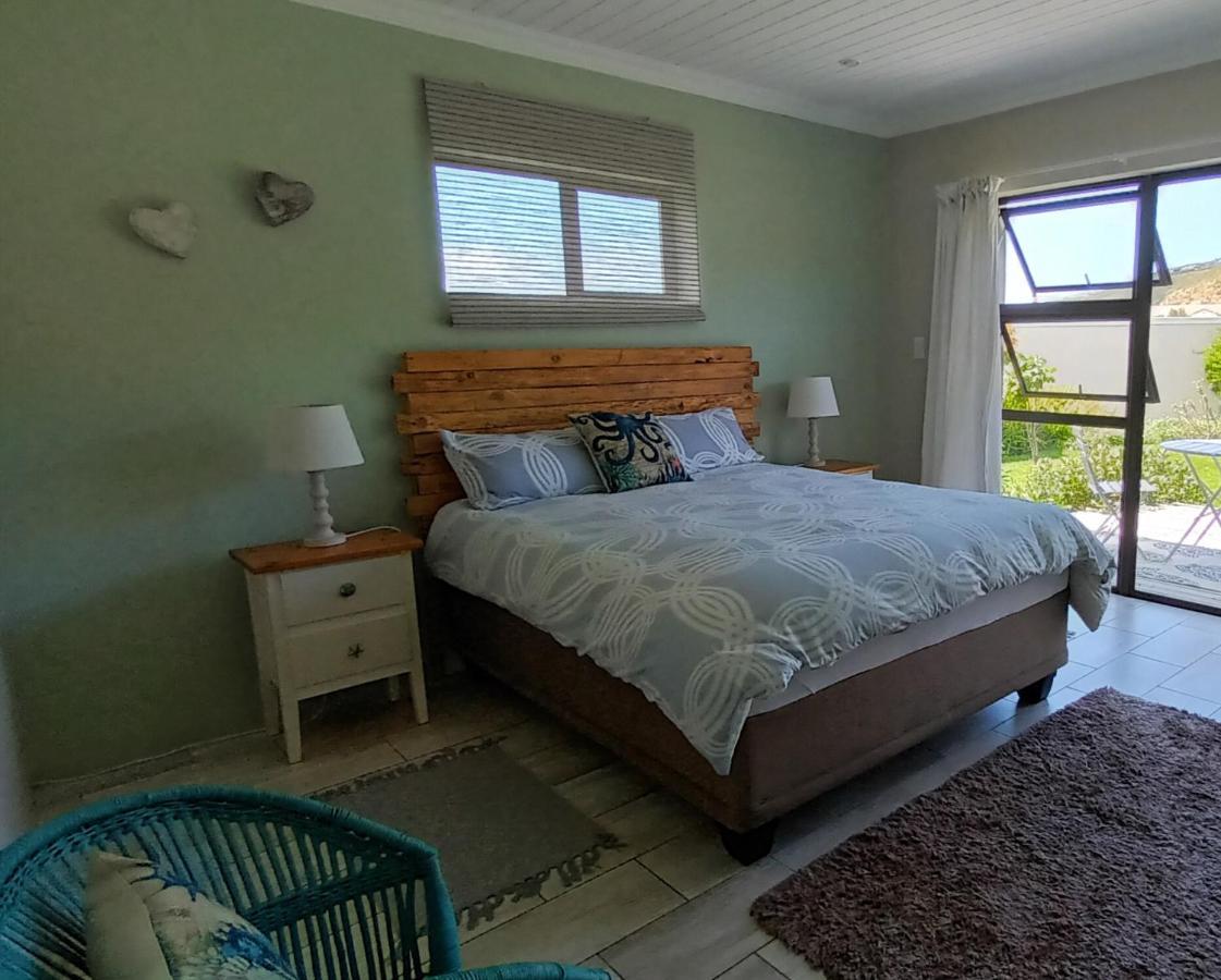En-Suite, Private Room, Free Wifi In Plett Plettenbergbaai Buitenkant foto